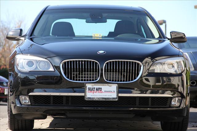 BMW 7 series 2011 photo 3