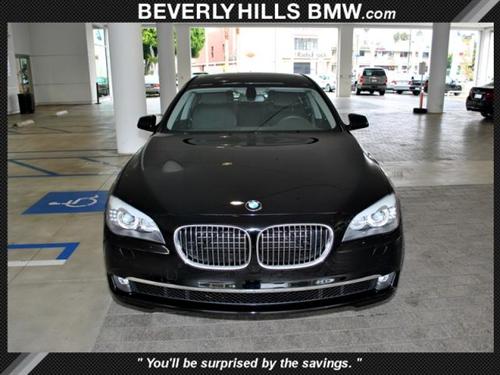 BMW 7 series 2011 photo 1
