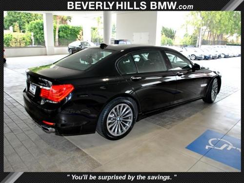 BMW 7 series 2011 photo 5
