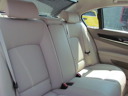 BMW 7 series 2011 photo 2