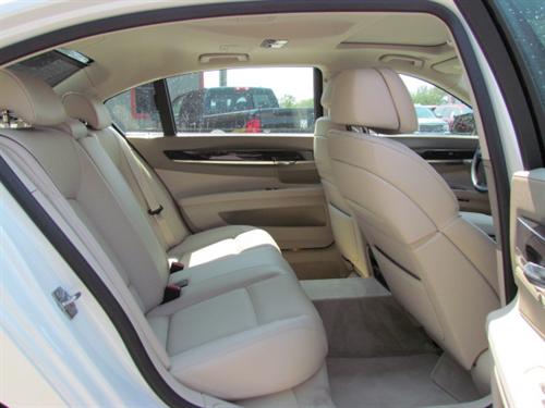 BMW 7 series 2011 photo 3