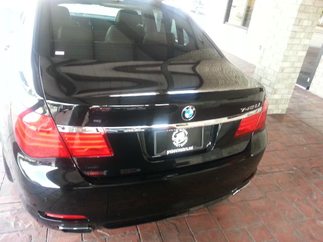 BMW 7 series 2012 photo 22