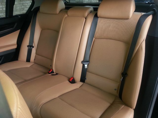 BMW 7 series 2012 photo 25