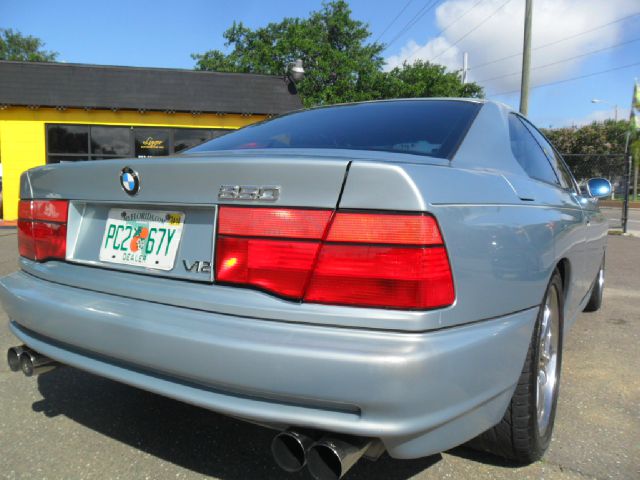BMW 8 series 1992 photo 33