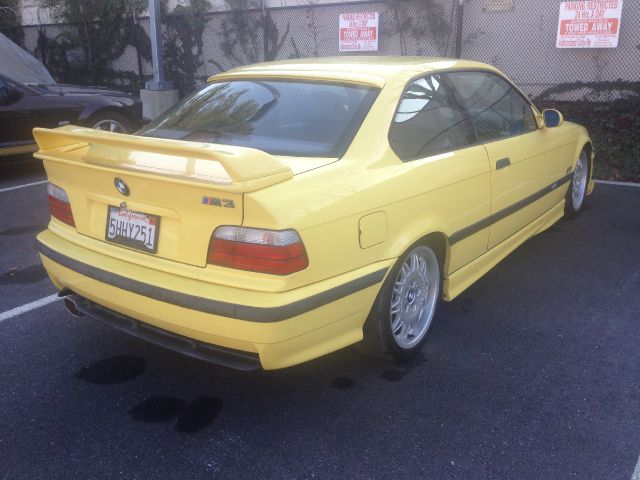BMW M3 1995 photo 1