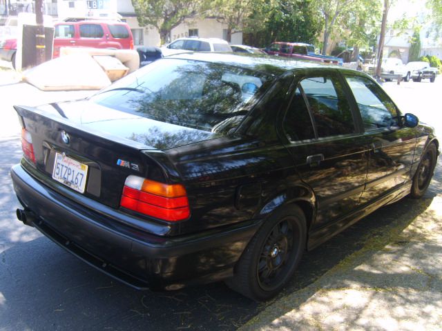 BMW M3 1997 photo 2