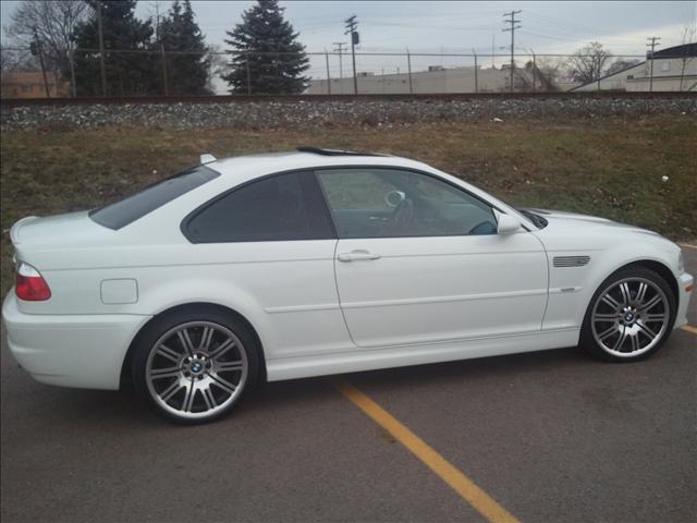 BMW M3 2004 photo 3