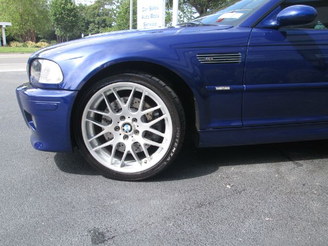 BMW M3 2006 photo 2