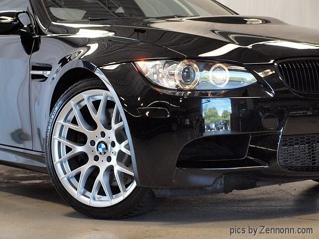 BMW M3 2011 photo 2
