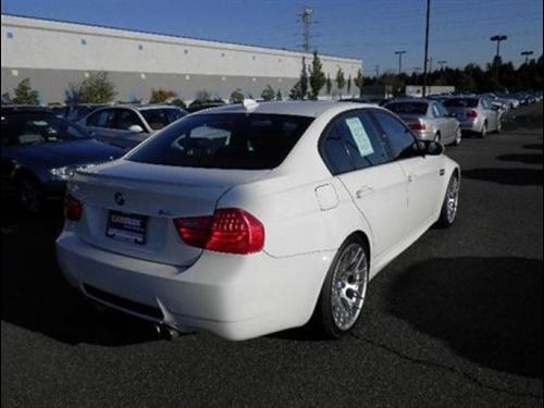 BMW M3 2011 photo 4