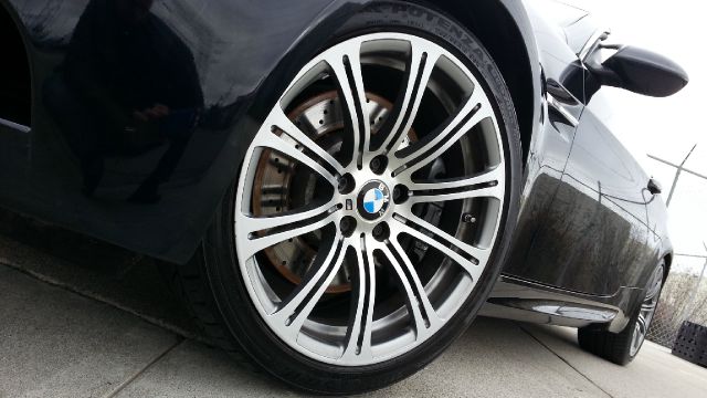 BMW M3 2011 photo 1