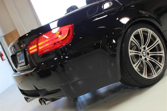 BMW M3 2011 photo 17