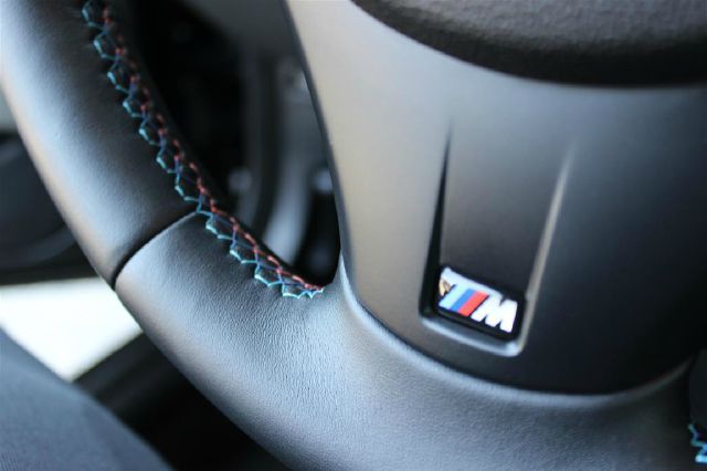 BMW M3 2011 photo 6