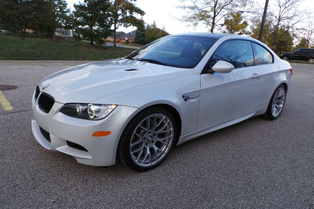 BMW M3 2012 photo 1