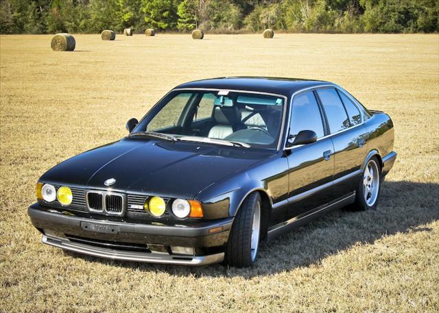 BMW M5 1991 photo 0