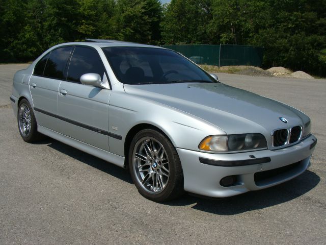 BMW M5 2000 photo 2