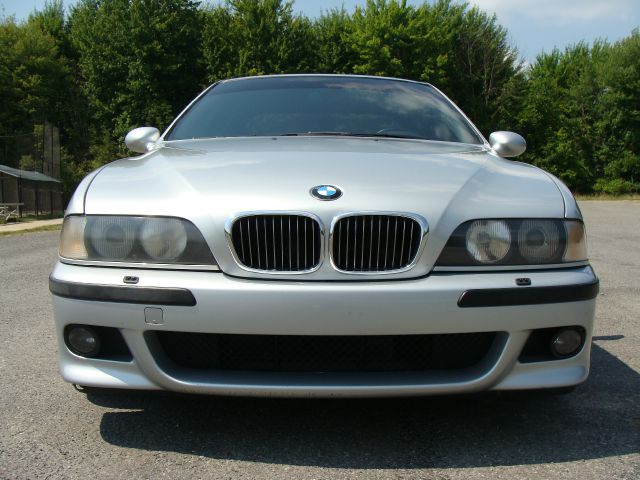 BMW M5 2000 photo 3