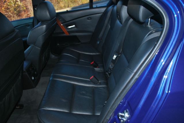 BMW M5 2006 photo 11
