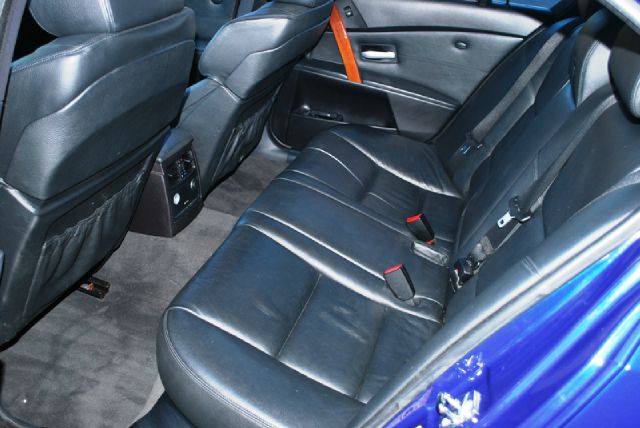 BMW M5 2006 photo 15