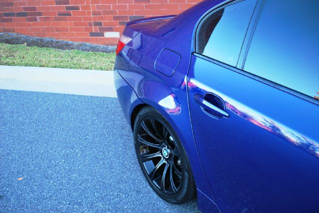 BMW M5 2006 photo 4