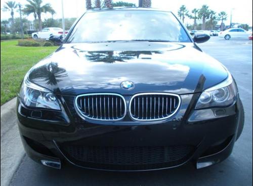 BMW M5 2006 photo 1