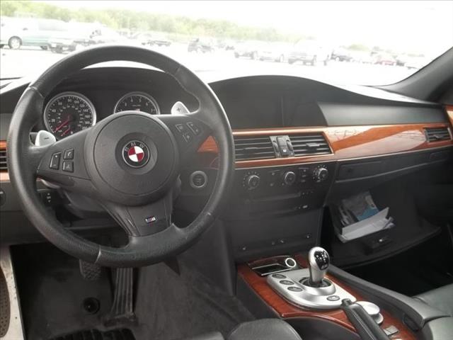 BMW M5 2007 photo 1