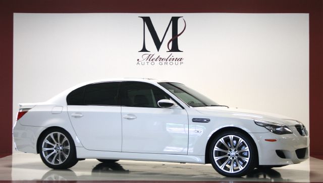 BMW M5 2008 photo 4