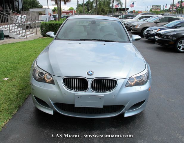BMW M5 2008 photo 10