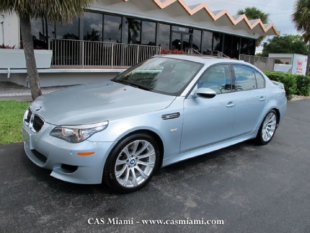 BMW M5 2008 photo 13