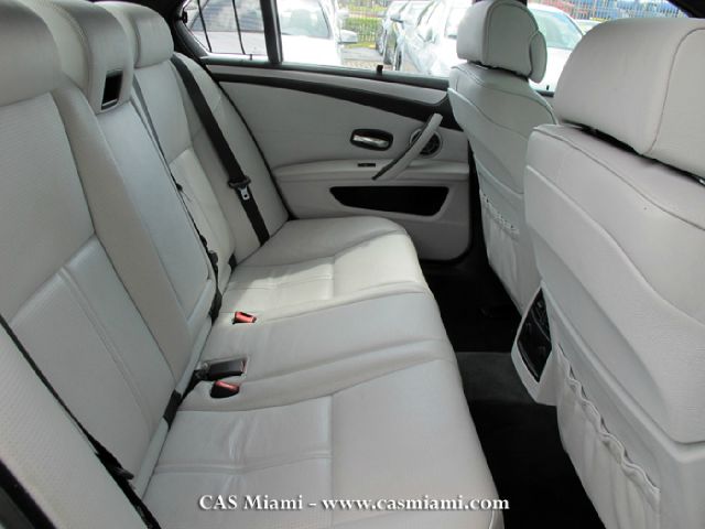 BMW M5 2008 photo 4