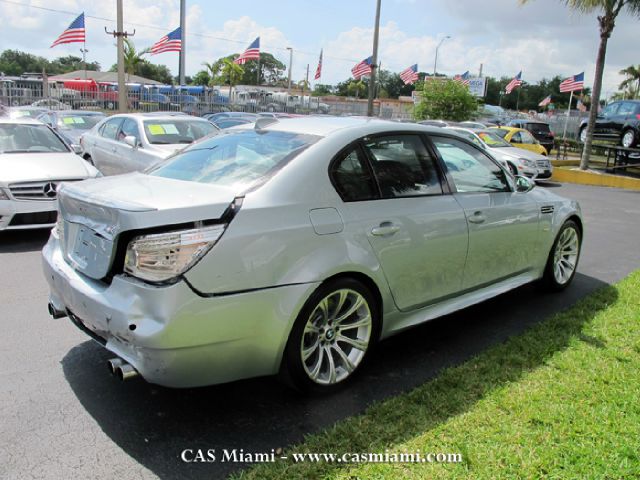 BMW M5 2008 photo 9