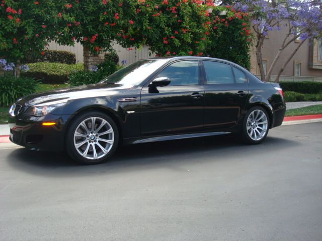 BMW M5 2008 photo 11