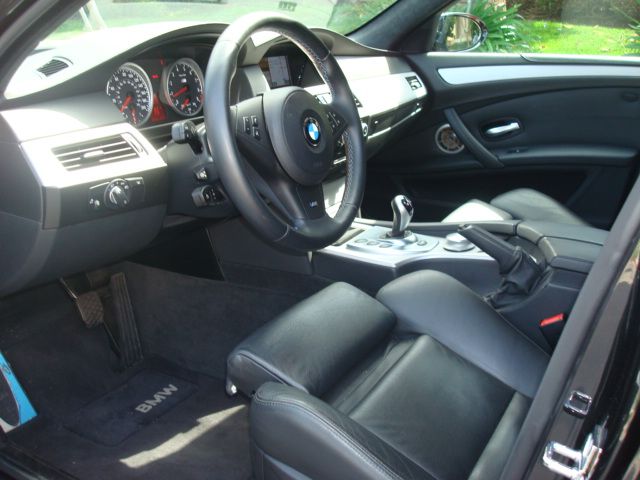 BMW M5 2008 photo 7