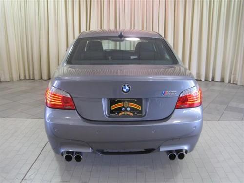 BMW M5 2010 photo 5