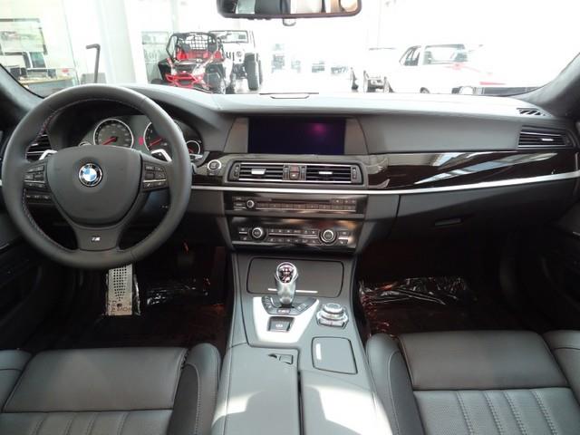 BMW M5 2013 photo 2