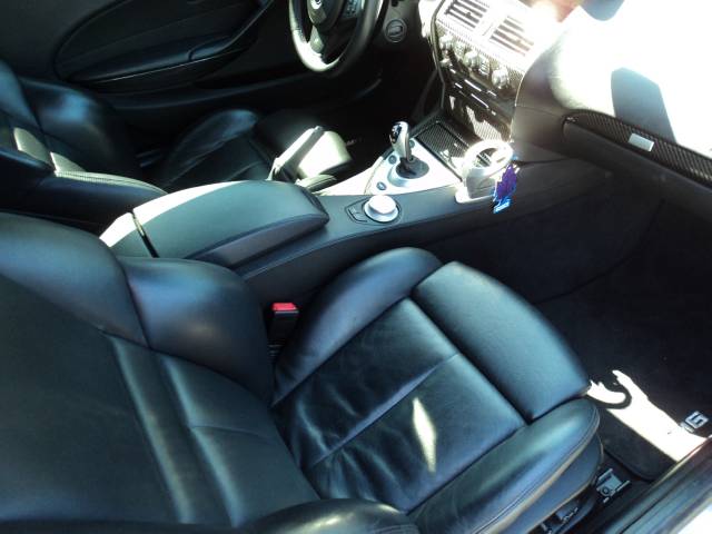 BMW M6 2006 photo 2