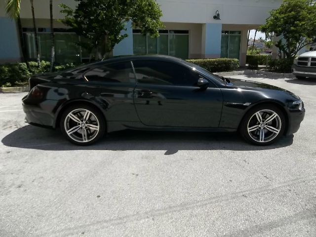 BMW M6 2007 photo 2