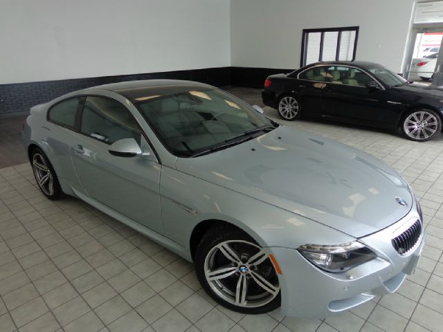 BMW M6 2009 photo 4