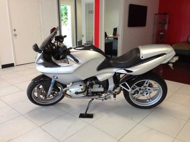 BMW R1100S 2004 photo 2