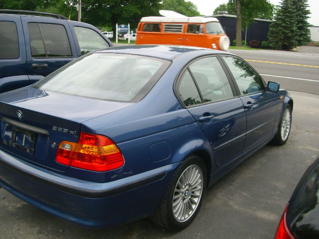 BMW X1 2003 photo 1