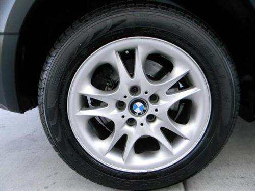 BMW X3 2004 photo 2