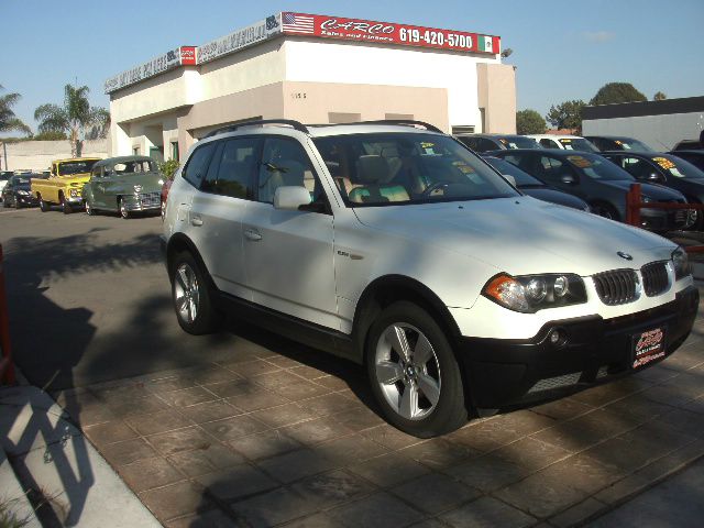 BMW X3 2004 photo 2