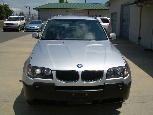 BMW X3 2004 photo 2