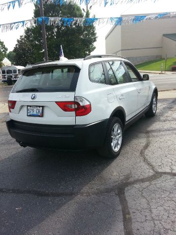 BMW X3 2004 photo 2