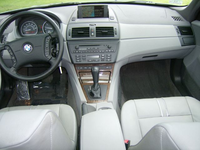 BMW X3 2004 photo 9