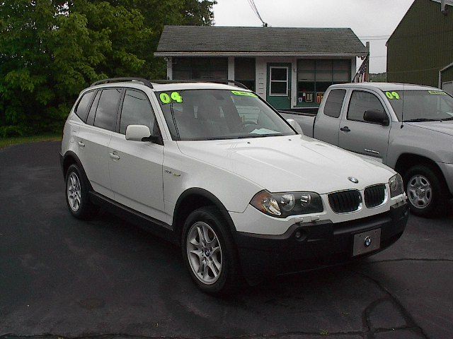 BMW X3 2004 photo 2