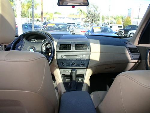 BMW X3 2004 photo 2
