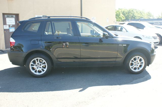 BMW X3 2004 photo 2