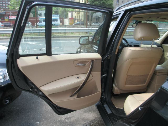 BMW X3 2005 photo 2