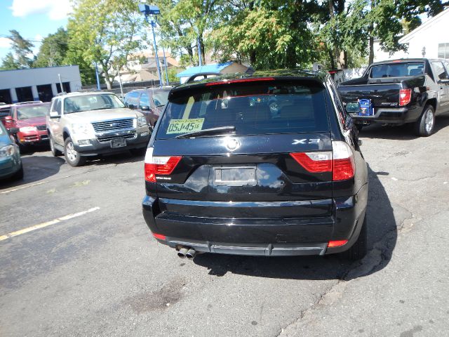BMW X3 4 DOOR CAB SUV